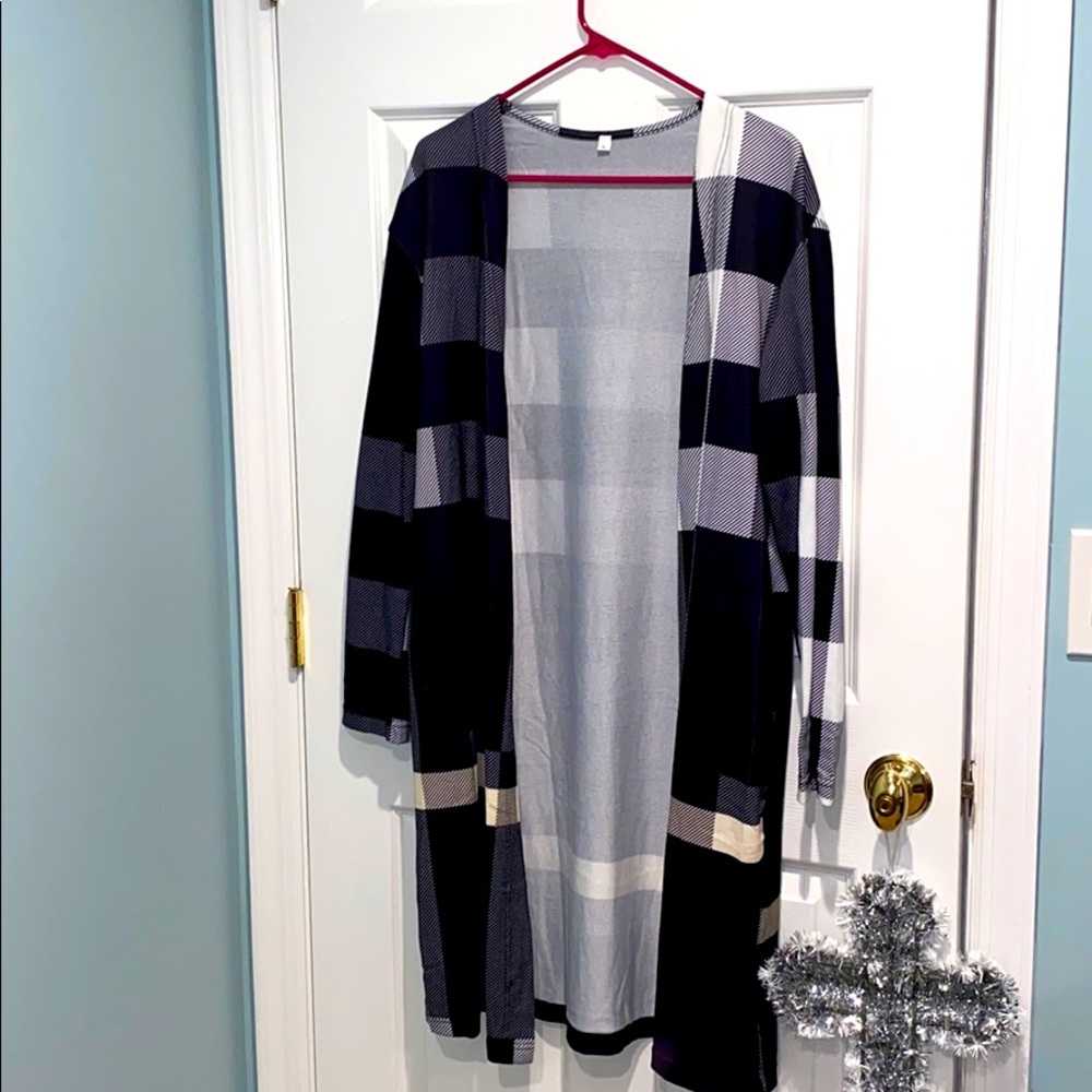 Never worn beautiful stylish cardigan